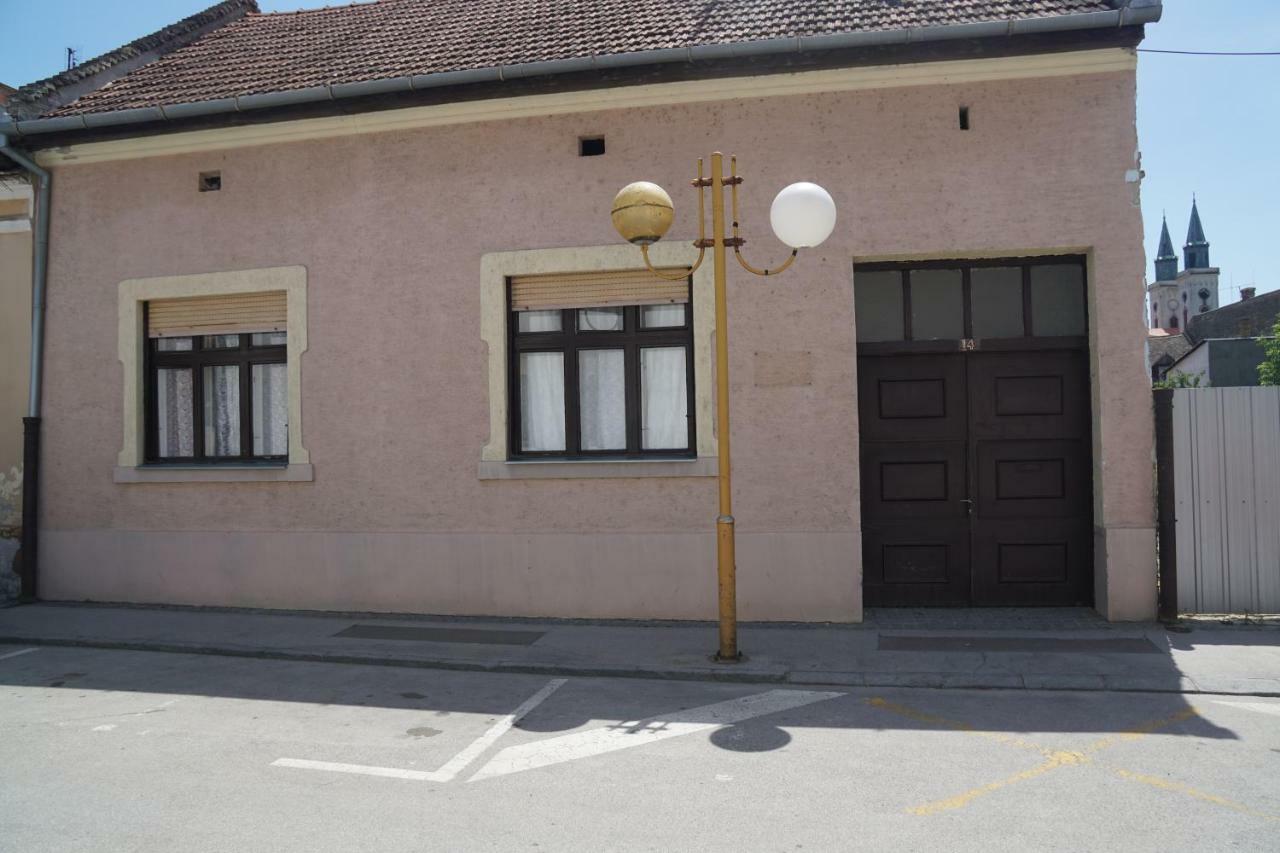 Somborski Salas - Strogi Centar Экстерьер фото